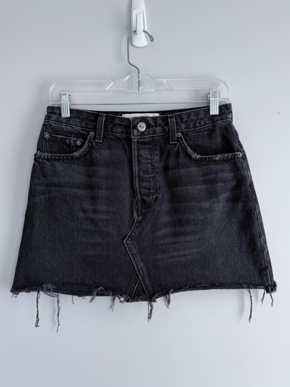 Reformation Denim Retooled Mini Skirt Pacific Washed Black 27 Raw Hem Distressed - Picture 8 of 16